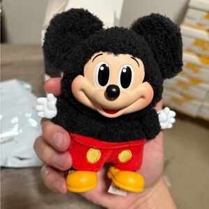 100% Authentic Pop Mart Disney Mickey Family Together Keychain Mickey Mouse